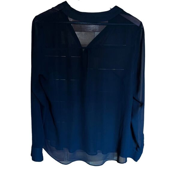 A.N.A. Sheer black v-neck blouse size medium - Picture 5 of 8